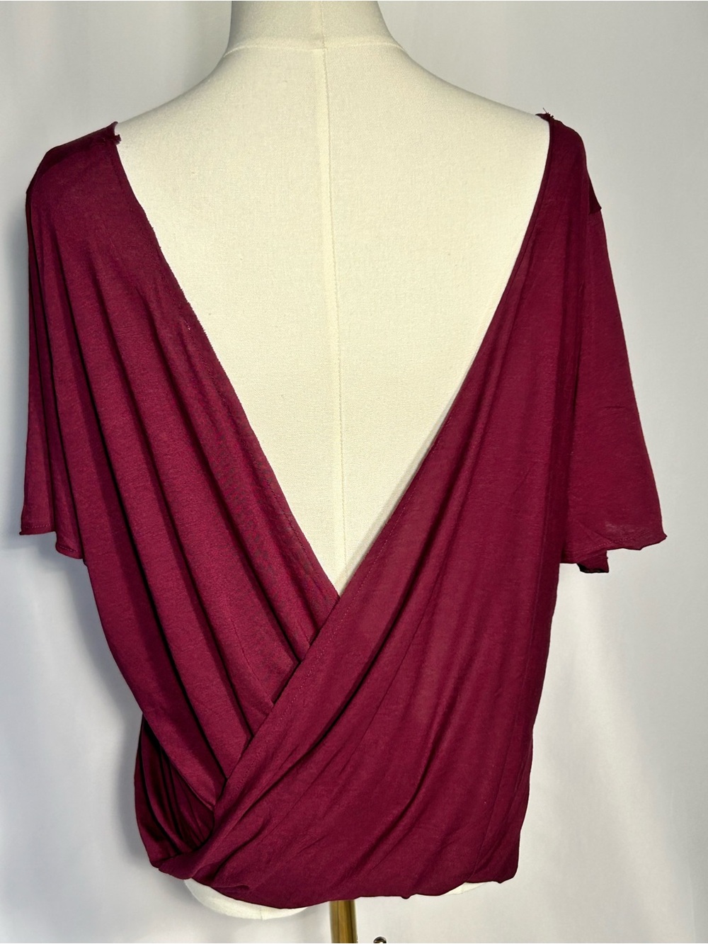 Double Zero Draped Open Twist Back Tee Burgundy Berry M Boutique Athleisure NWOT